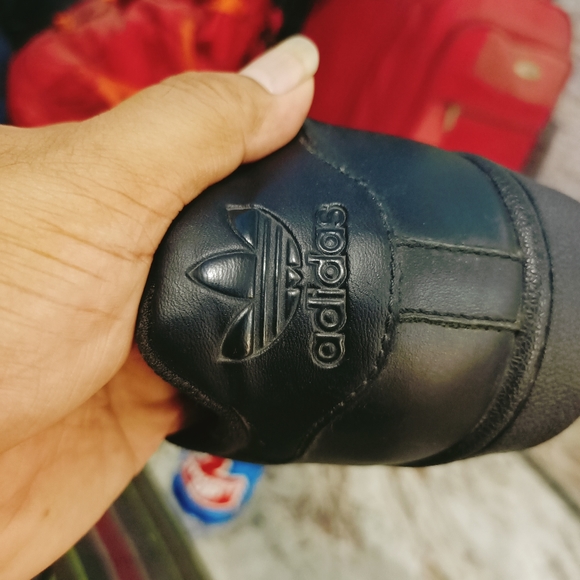 Adidas - Picture 8 of 16